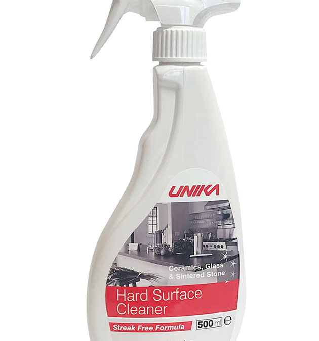 Nettoyant quotidien pour surfaces dures